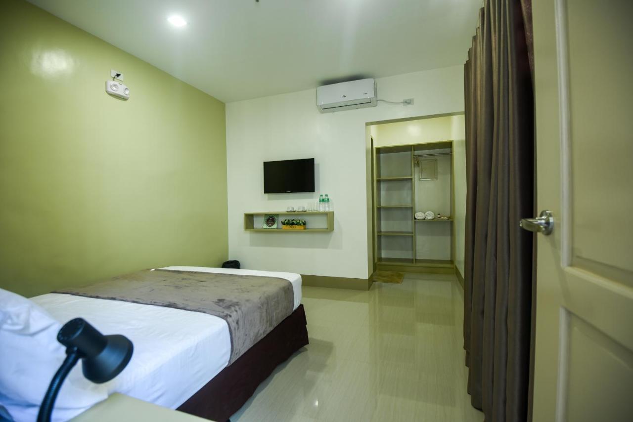 Ett Hometel Kalibo Dış mekan fotoğraf