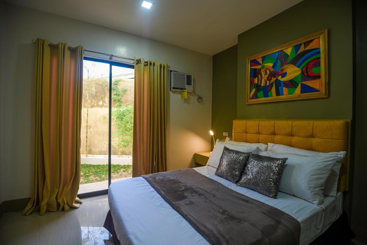 Ett Hometel Kalibo Dış mekan fotoğraf